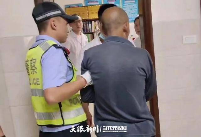 男子手指被农机夹伤 大方交警紧急护送就医获好评_群众_大方县_毕节市