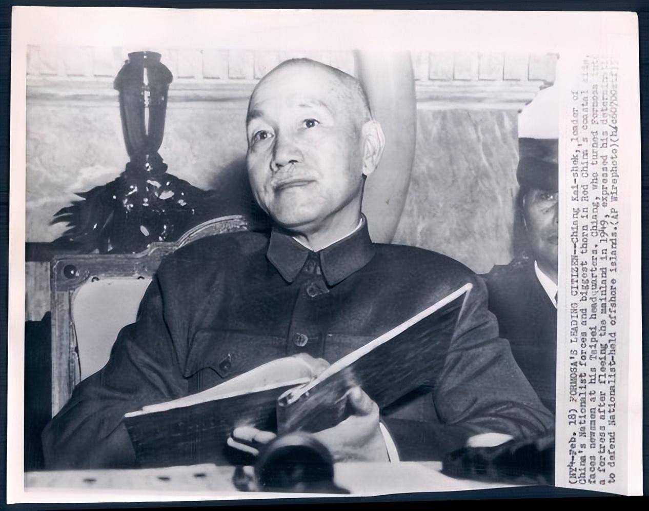 1947年，特务头子丁默邨被蒋介石亲口判处死刑，只因去了这个地方