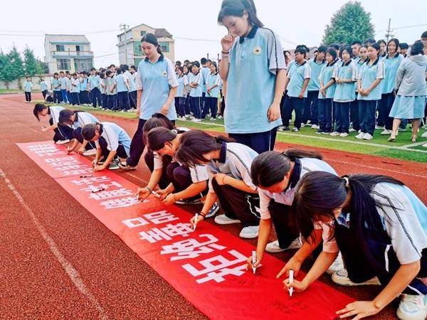 酷狗音乐：香港二四六开奖资料大全微厂一-党纪学习教育 | 第29课：这些情况，如果不按规定向组织说明和报告将被处分