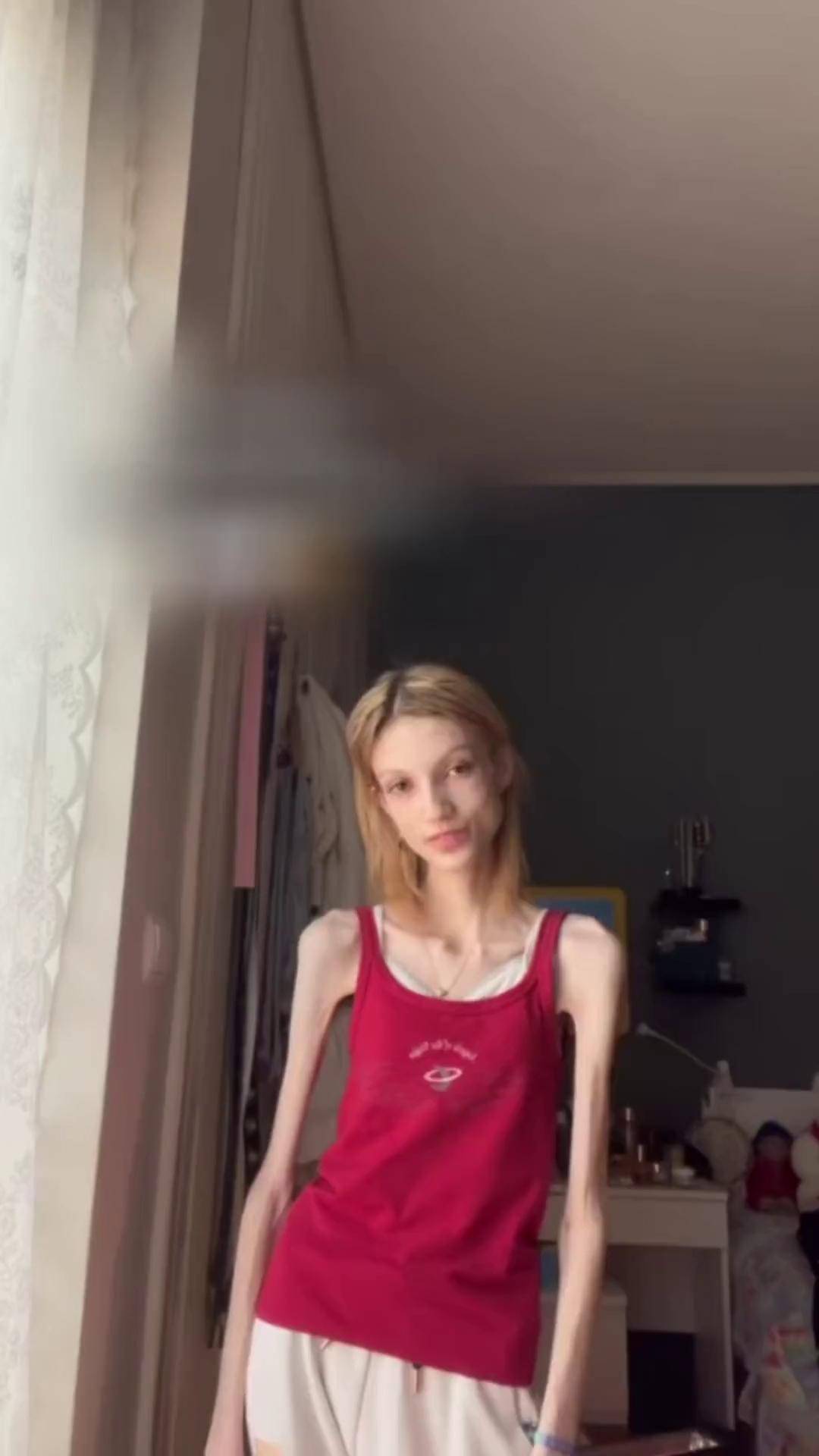 骷髅女孩 瘦 身材