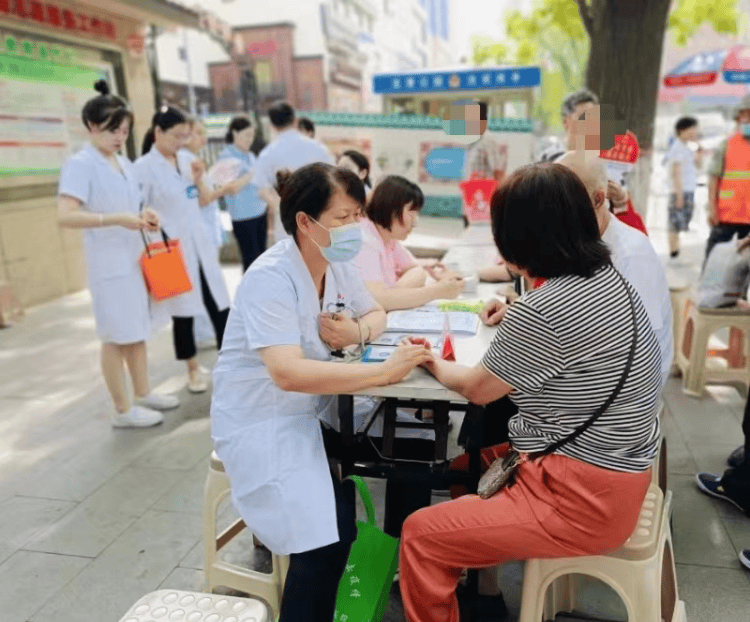 华夏经纬网🌸2024澳门天天六开彩免费资料🌸|心有力量 快乐健康——《老年大学健康课》正式发布暨幸福银发共建计划启动仪式盛大举行  第4张