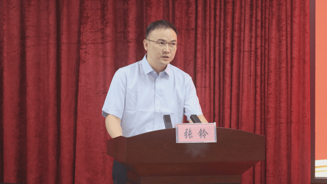 副书记魏翔及专家团队一行10人,南乐县委副书记孙丽君,副县长张钤,县