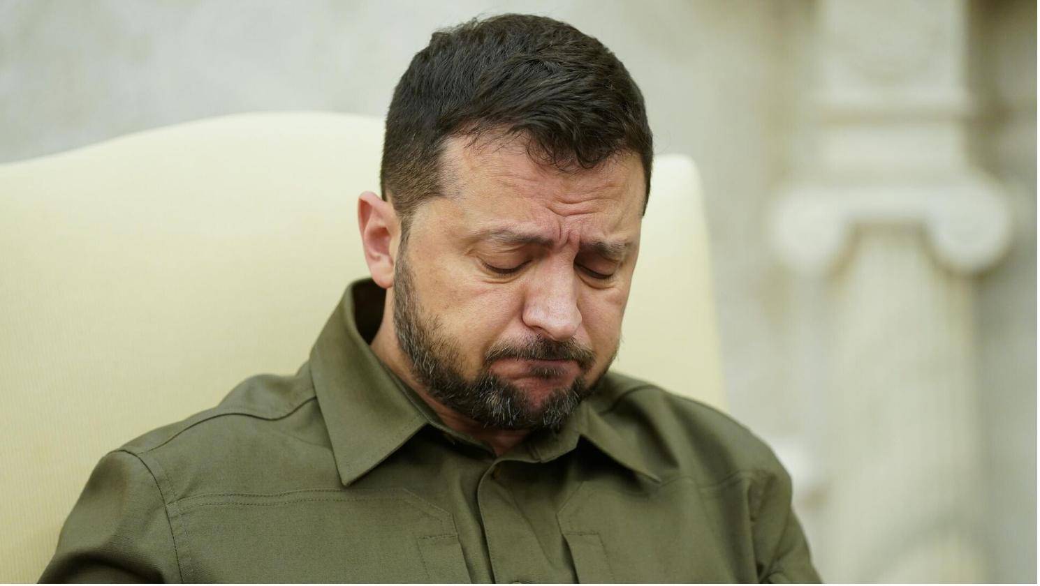 乌克兰后悔已晚:受援33年中了美国三个套路,泽连斯基无力摆脱