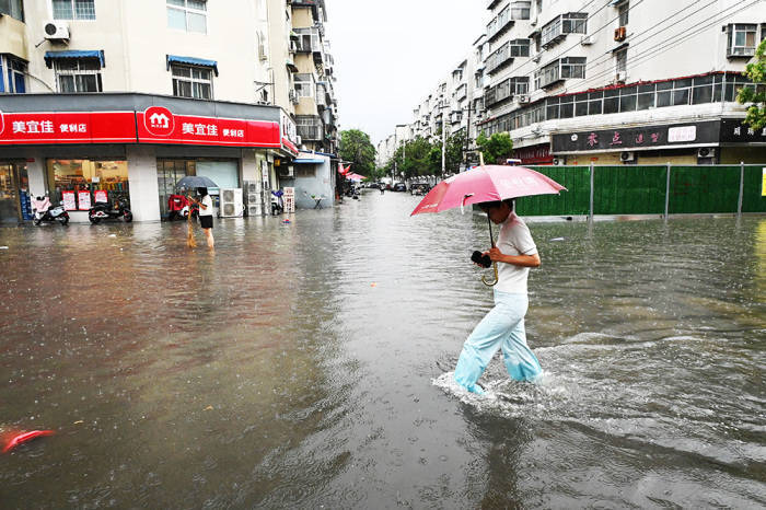 河南鹤壁大雨图片