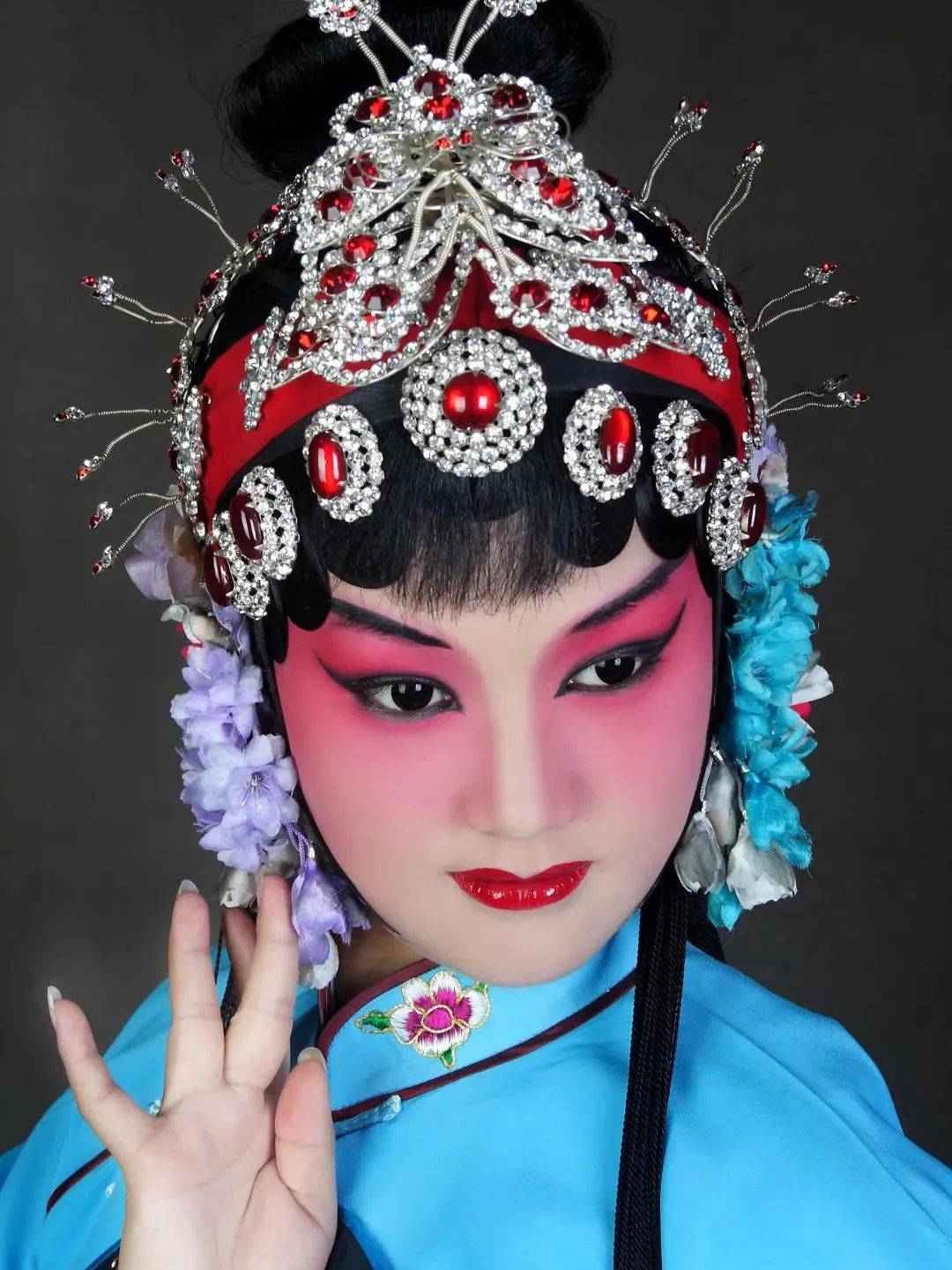 太好看了,这些戏曲头面谁扮谁美!_人物_水钻_银锭