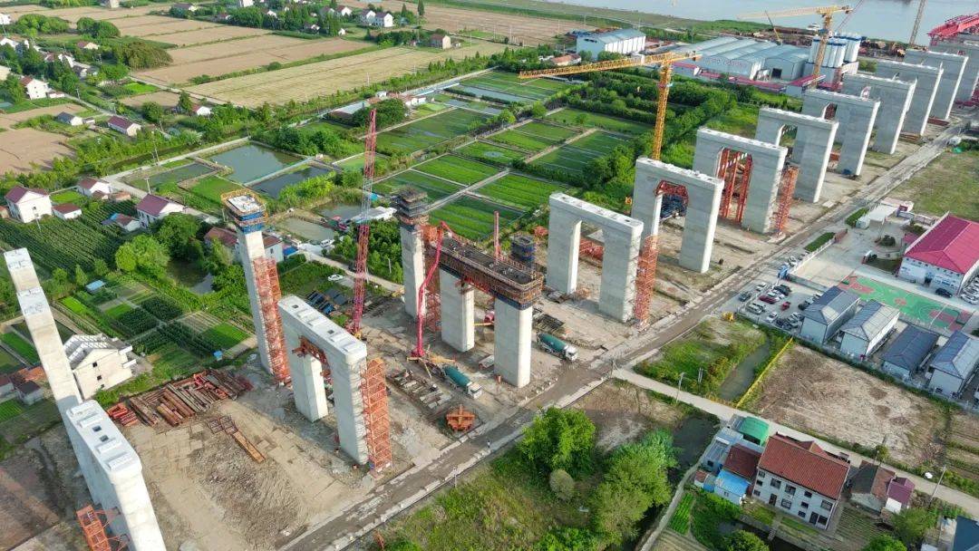 双共行动丨崇启公铁长江大桥即将架梁!_服务_铁路_通道