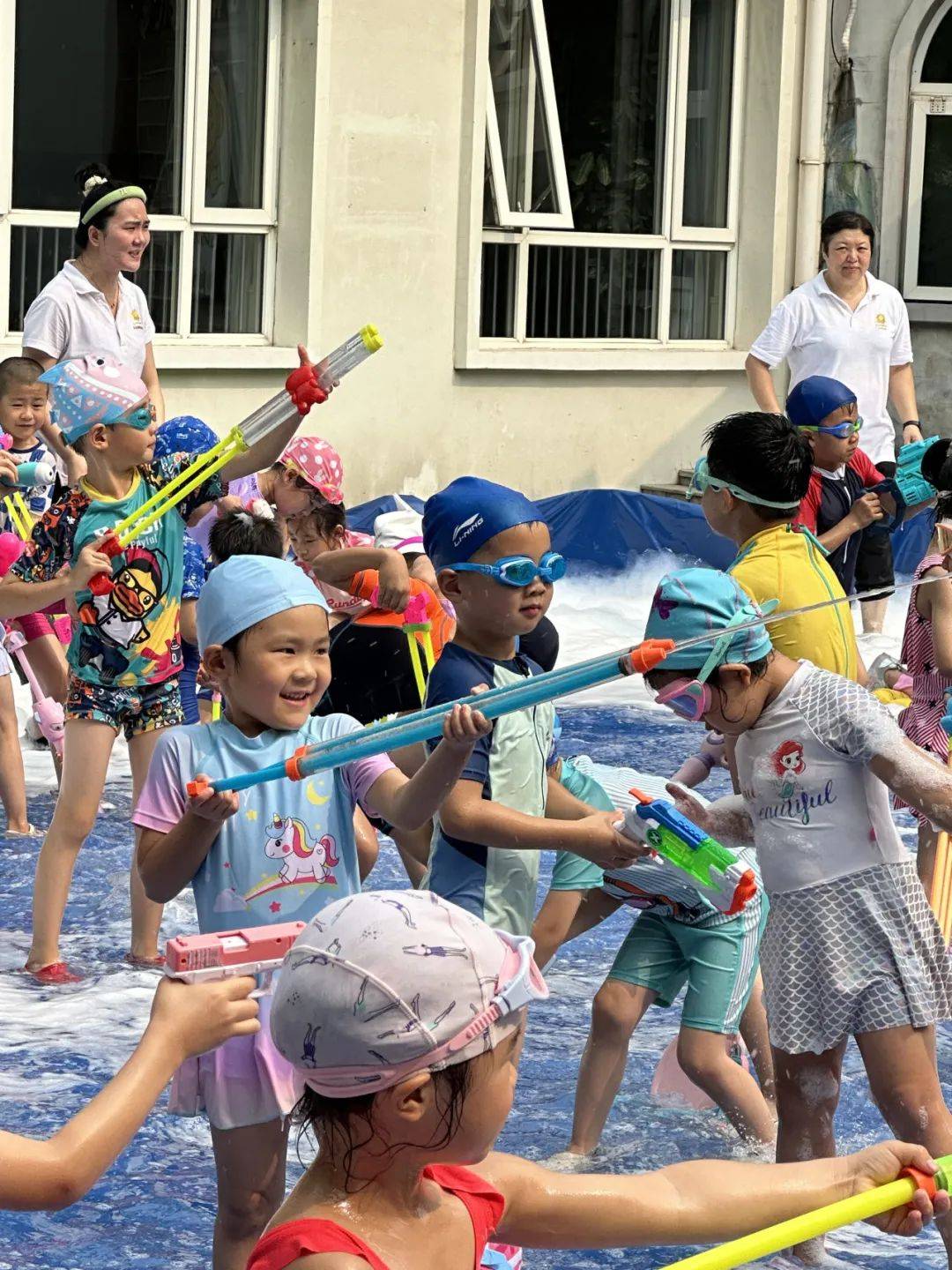 泡沫之夏悦享童年———向日葵幼儿园(兴隆园)