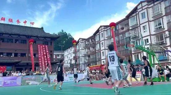 兴隆镇篮球邀请赛,汉中市和镇巴县文化团体惠民演出,兴隆镇文艺表演