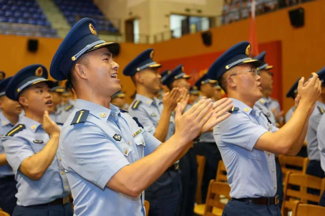 空军工程大学学员图片