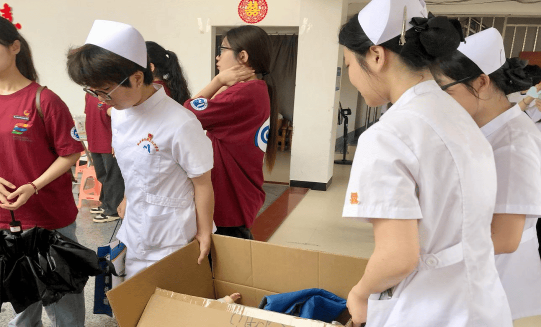 青春为中国式现代化挺膺担当丨护理学院"梦飞天使"志愿服务队用爱心