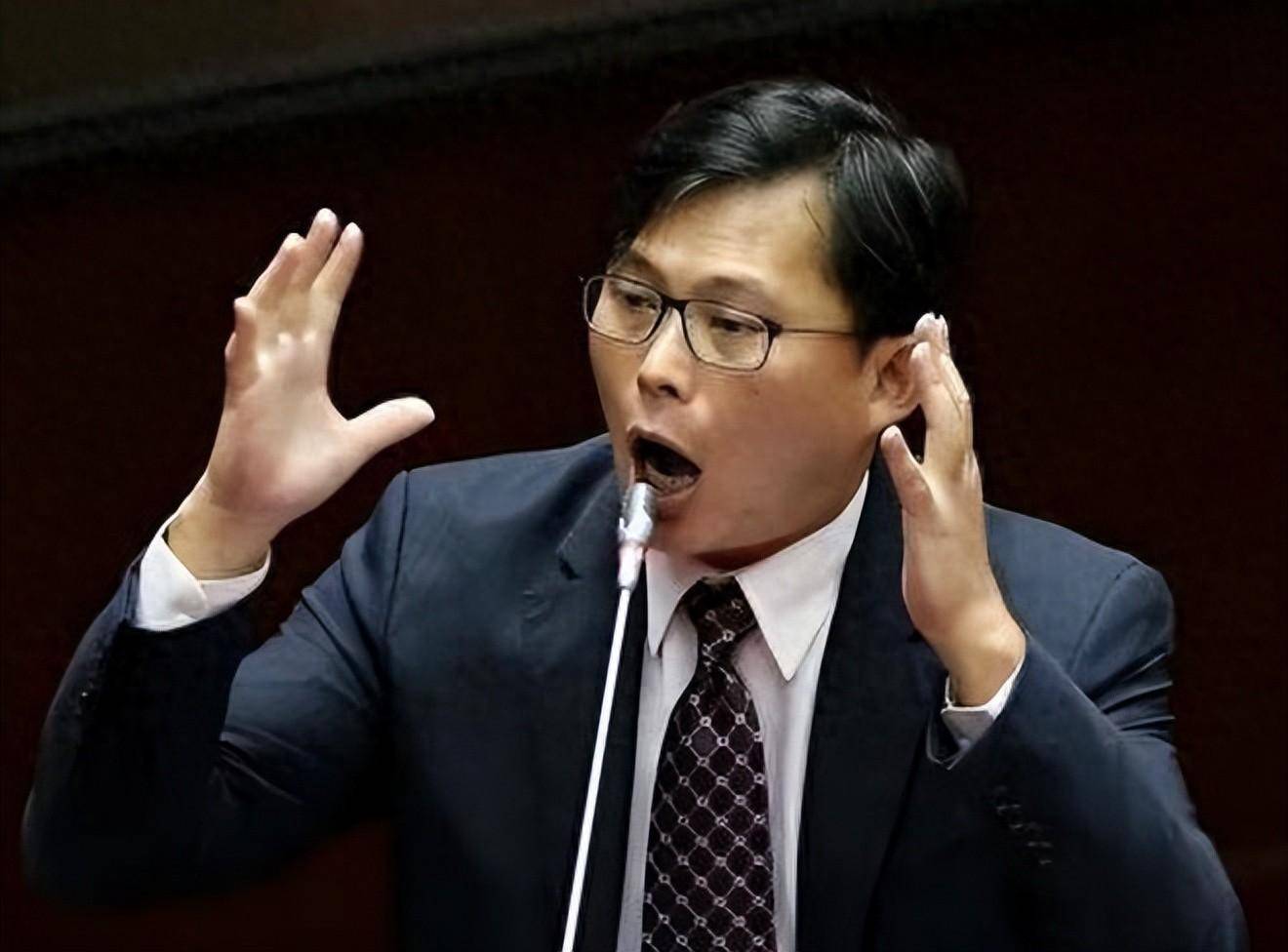 土地变更一条龙!黄国昌揭露郑文灿收钱办事,绿营上下沆瀣一气