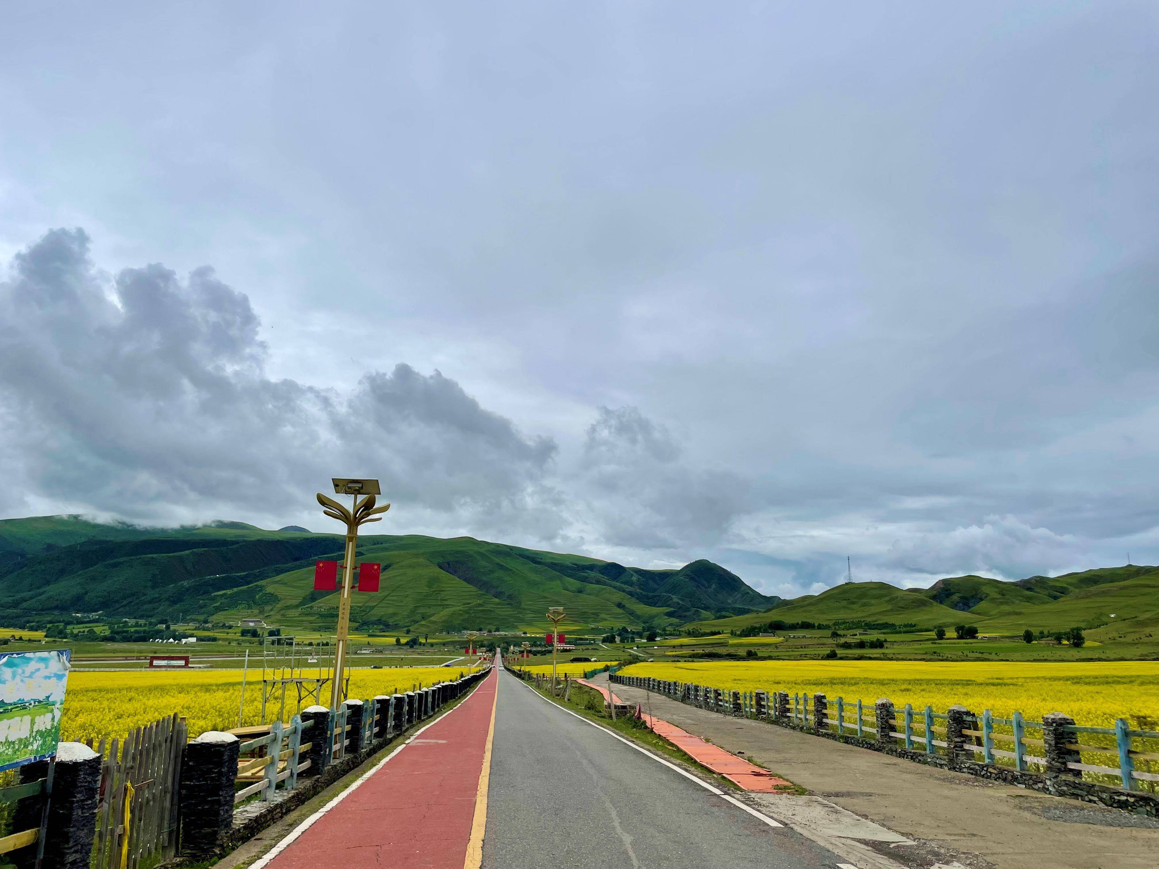 川藏公路通车图片