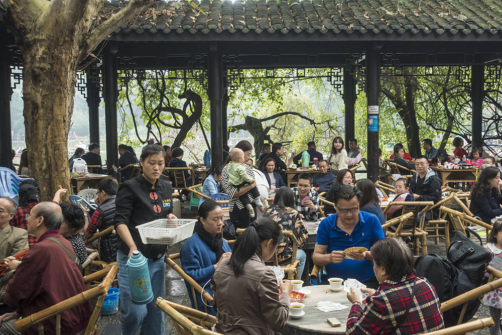 中国青年网 :澳门今一必中一肖一码一肖-城市：游龙无界 城市寻踪 MCM 开启「城市漫游」计划 玩转「上海派头」  第6张