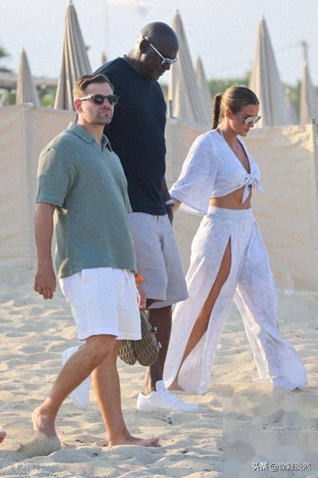 身高比例吓人60岁的乔丹依旧高大_伊薇特·普列托_迈克尔·乔丹_爱情