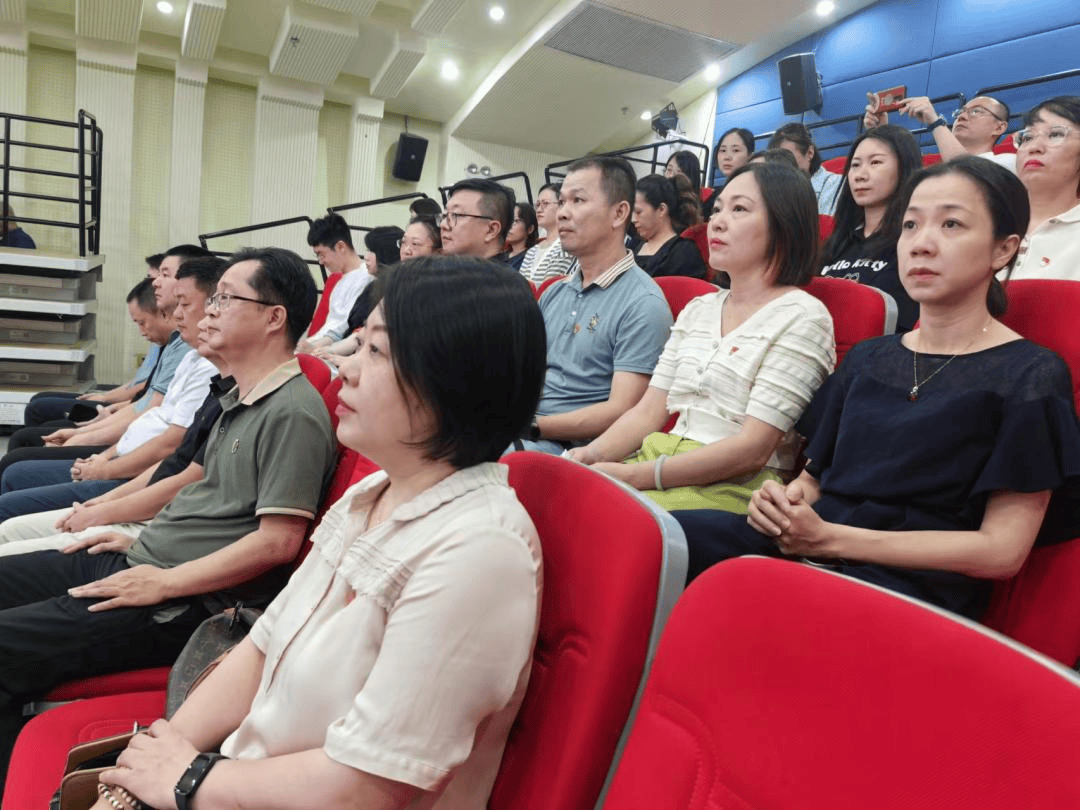 潮州市"三馆一中心"联合开展第二季度党课学习