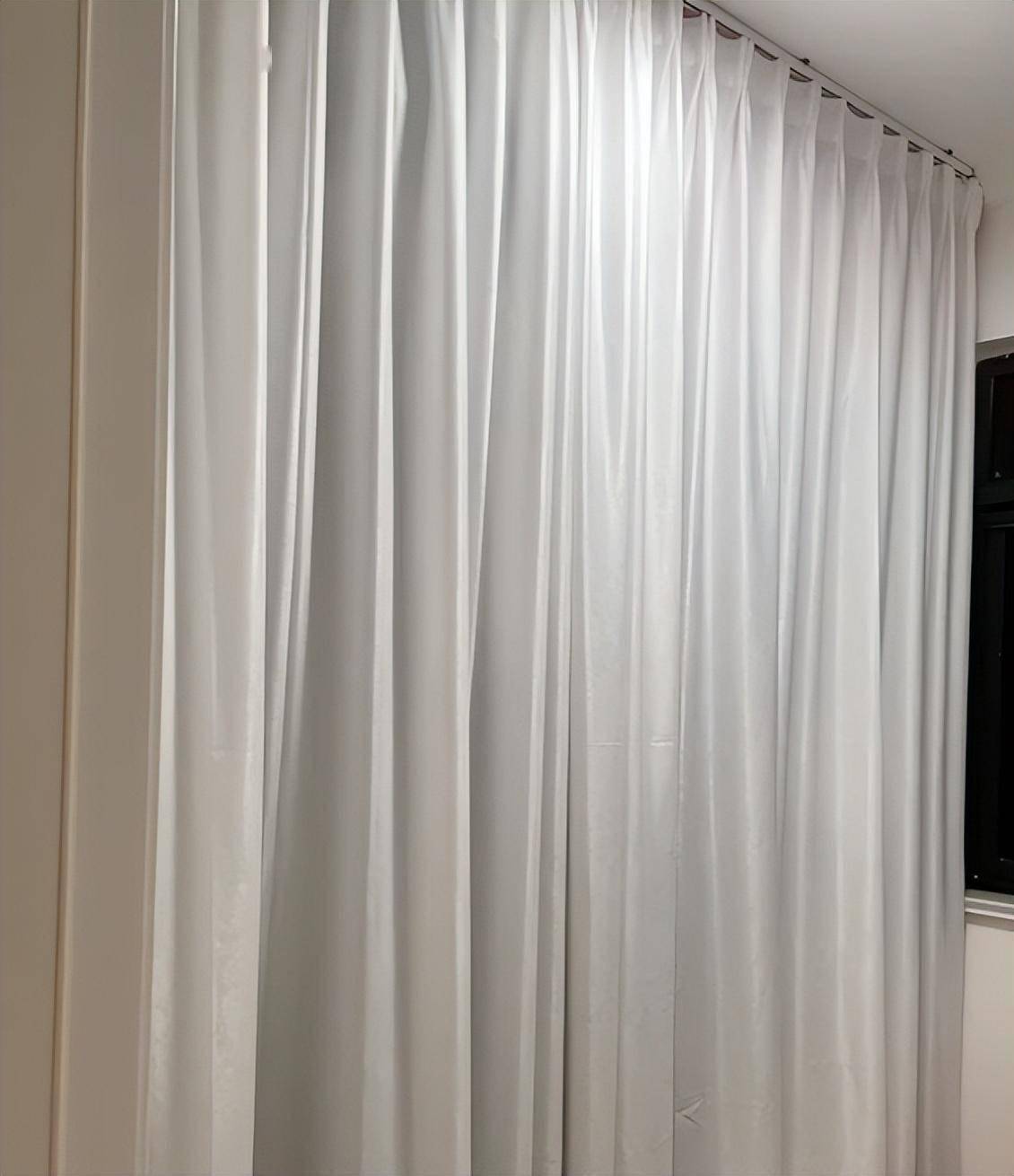 建议大家:窗帘,最好别选这4种"颜色"!不是瞎说,是经验教训