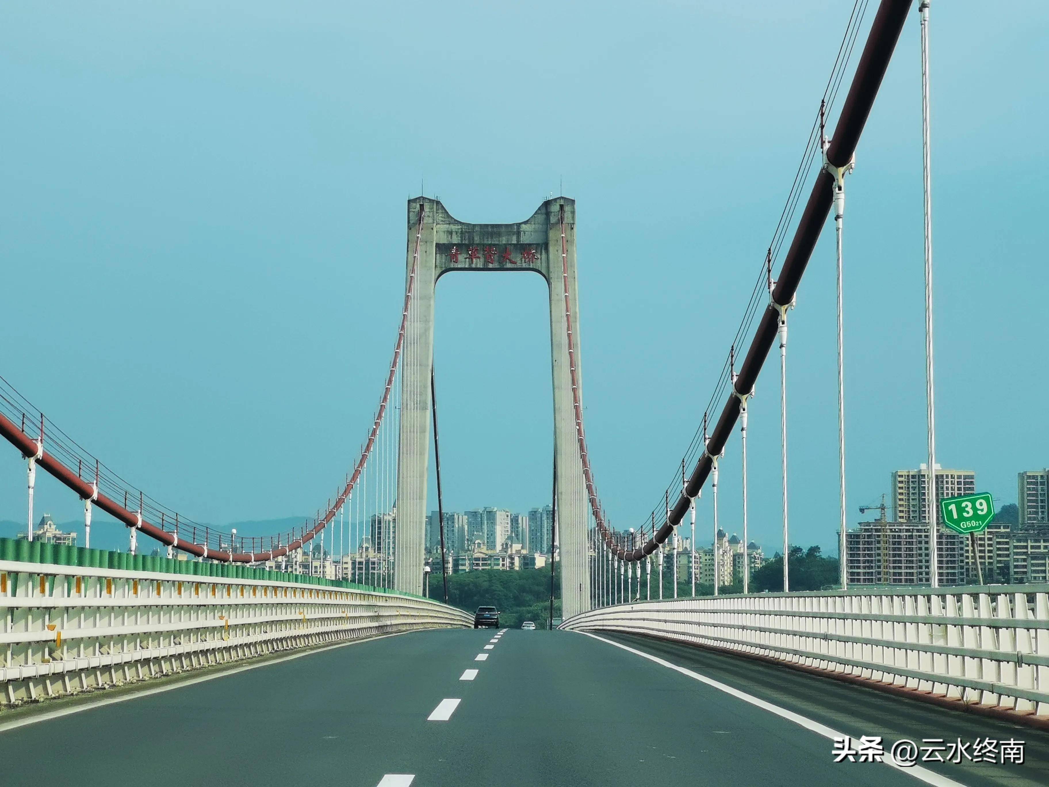 不管古人怎么争论,我们真的走完荔枝道,而且在涪陵吃到荔枝了_长江