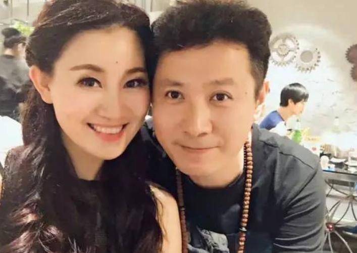 级演员,35岁娶小11岁妻子,37岁当爹,一生感恩岳父母_广平_常小川_演艺