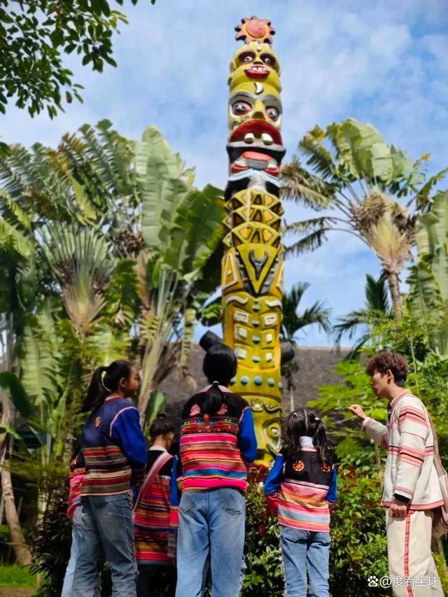 基诺山寨景区介绍,感受原始森林魅力,体验基诺族独特文化!