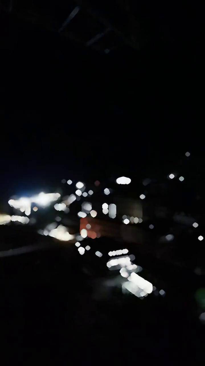 好久晚上没见到这么多光了黑夜里的光安静的夜晚灯火阑珊