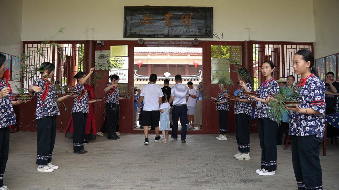 江永:体验女书文化 点亮传承之光
