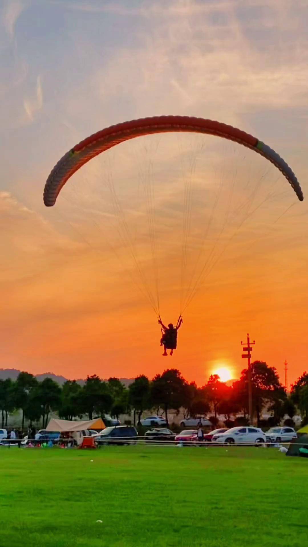 黑麋峰滑翔伞六周年店庆 双人特惠99就可入手 花young夏日季 郭老板疯