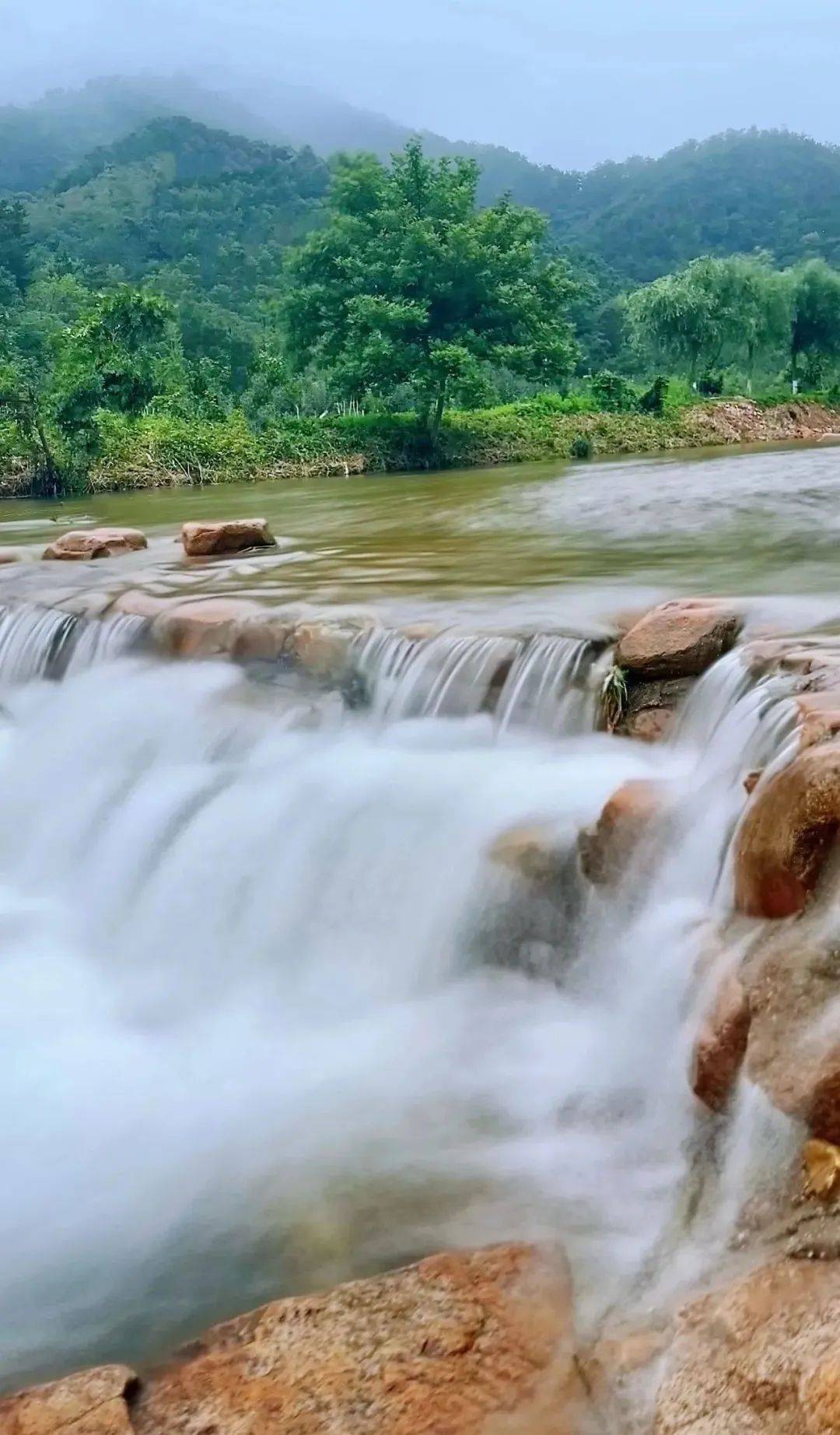 海阳雨后山瀑布美翻了!带您一次看个够