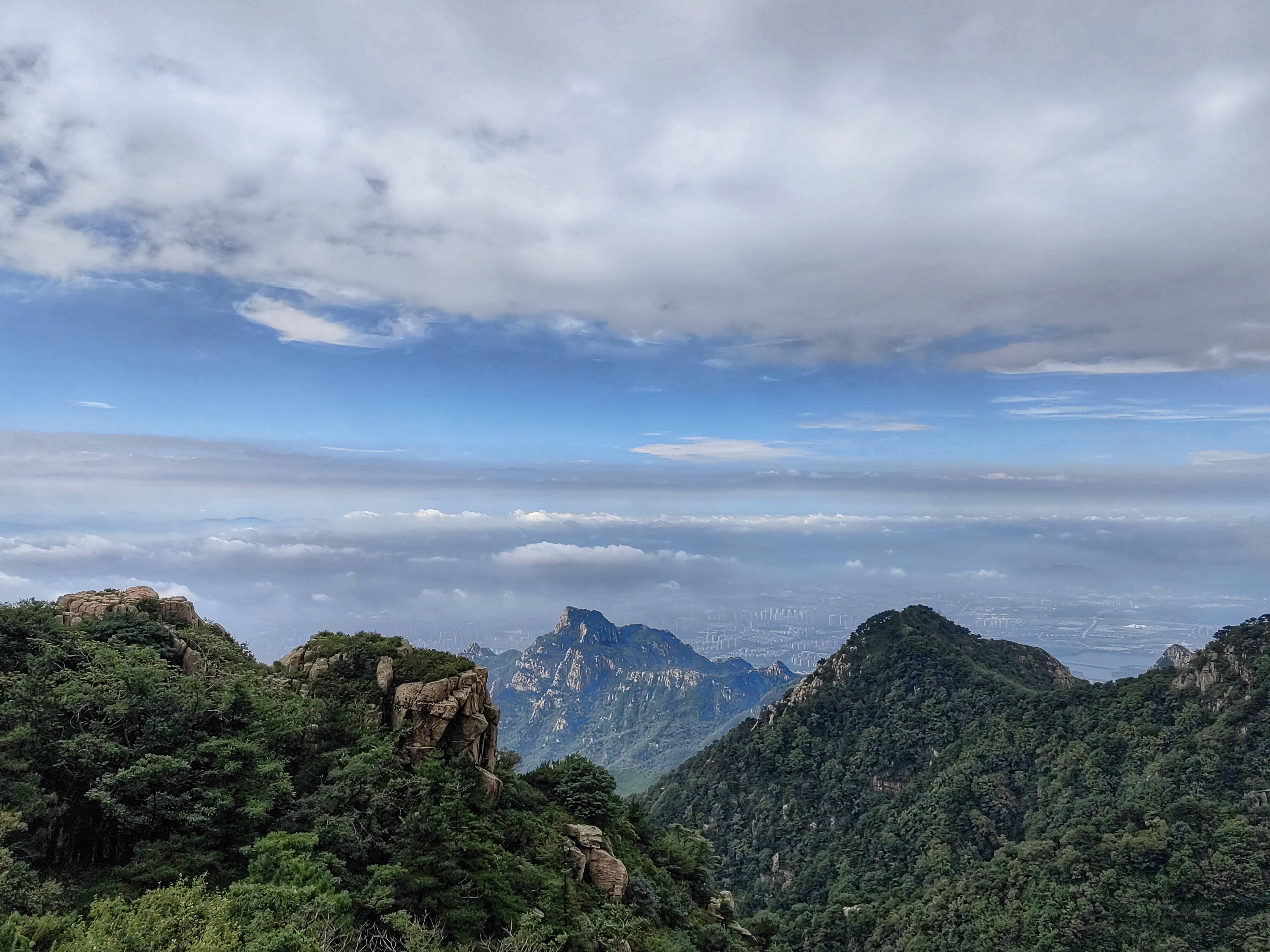 泰山云雾图片