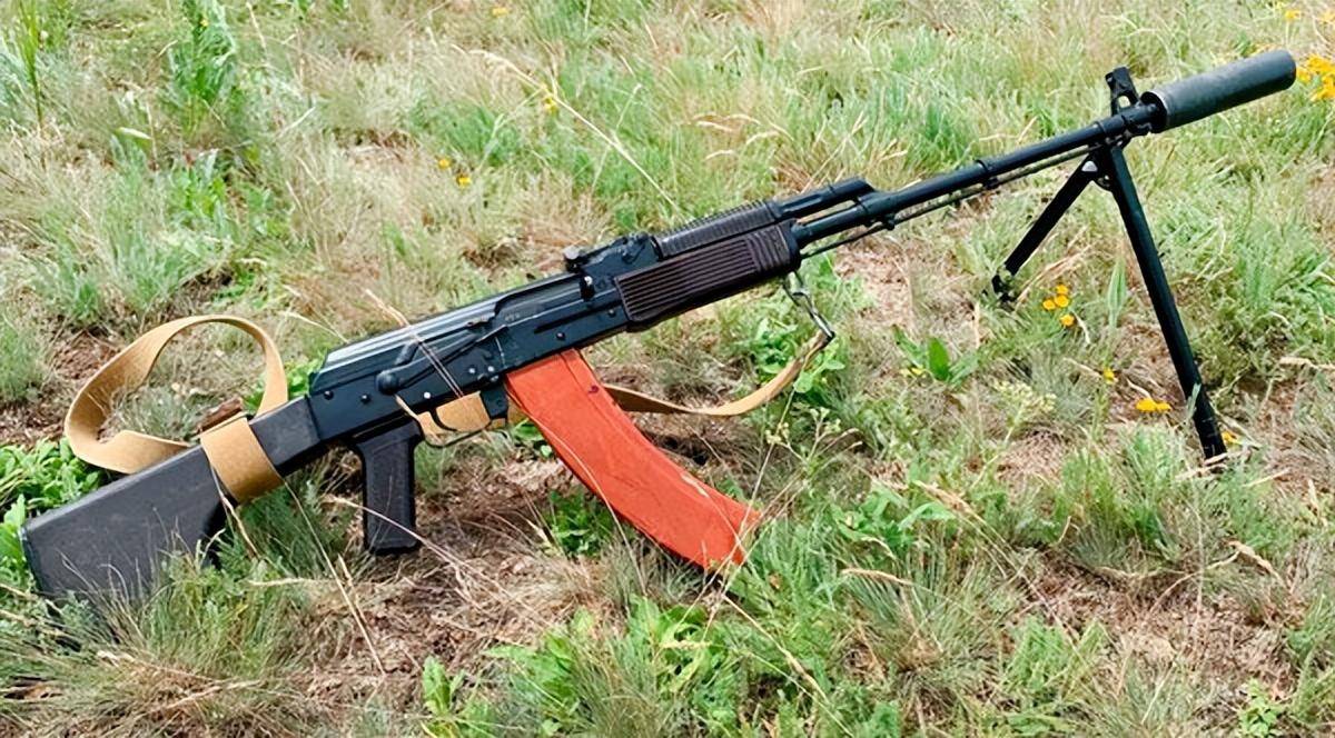特别行动中的特别机枪"rpk"加强版狙击步枪