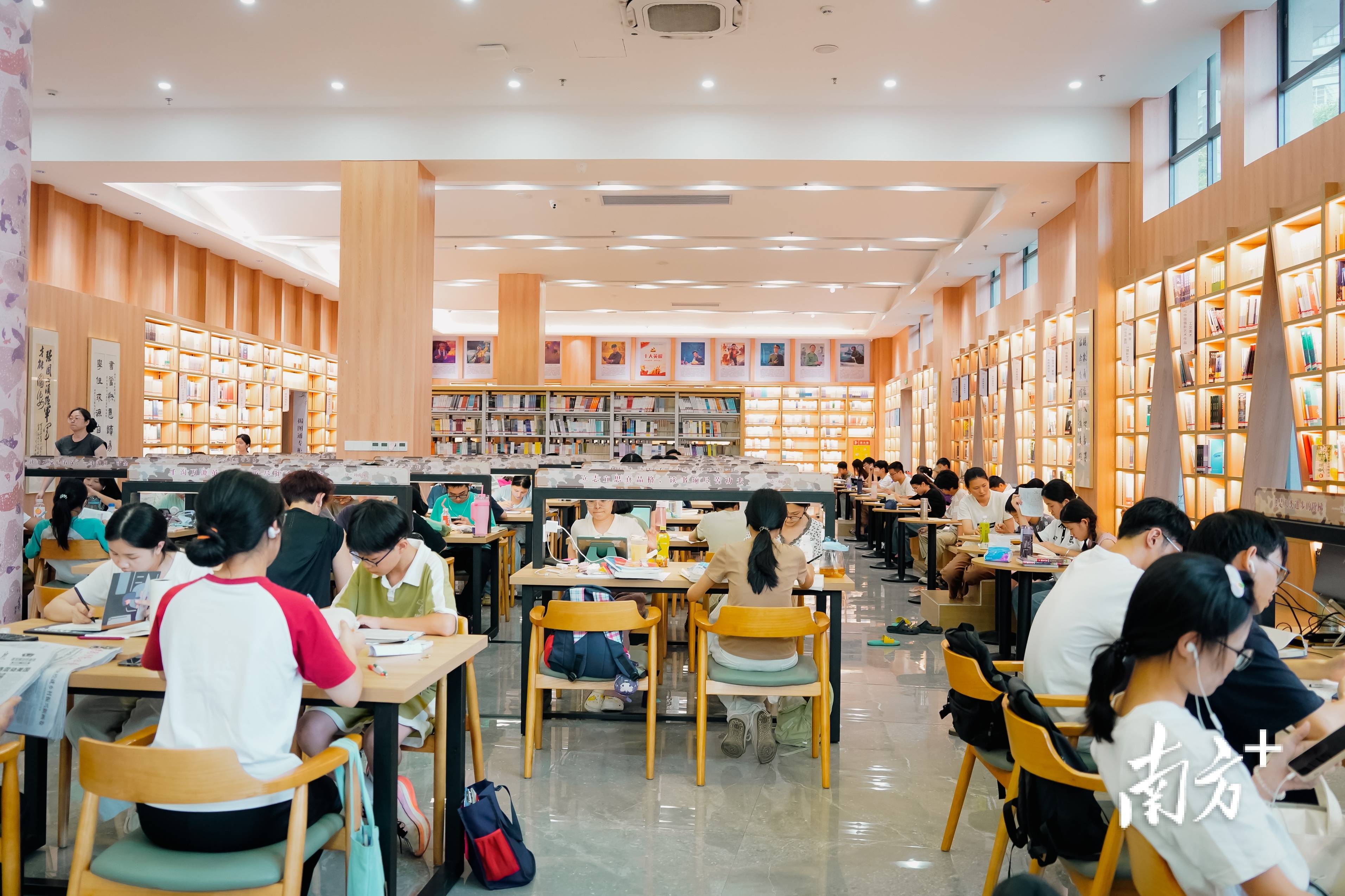 这个七月,超22.6万人次在揭阳的图书馆过暑假