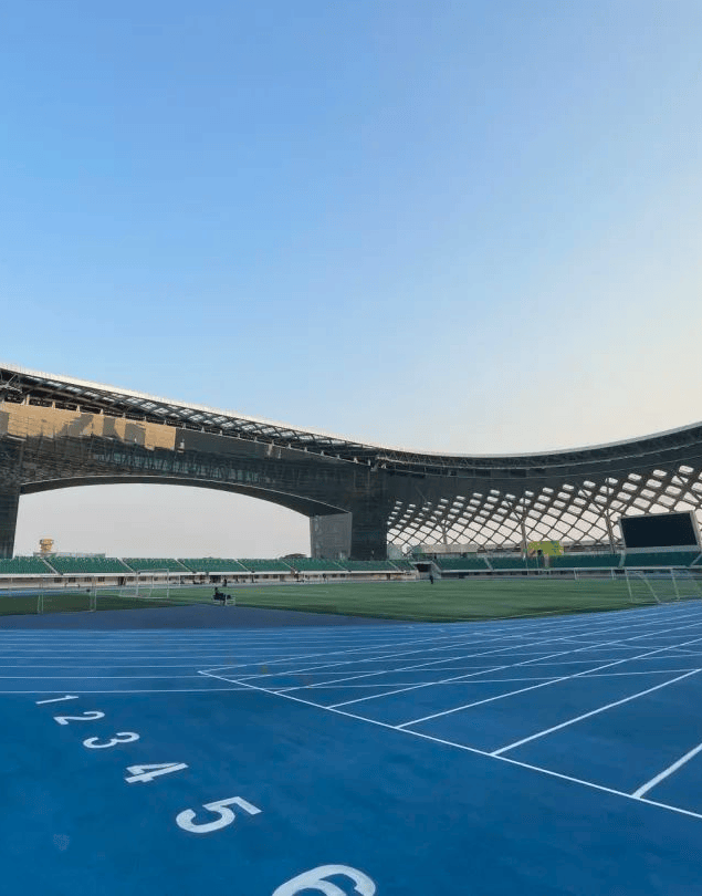 为什么巴黎奥运会跑道是紫色的?深圳也有"同款"!