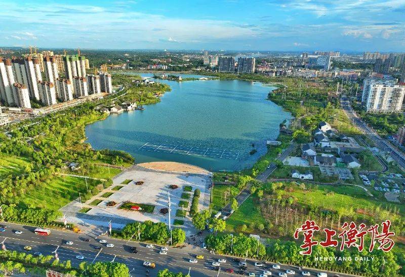 今天市委书记,市长带队,来了一场city walk