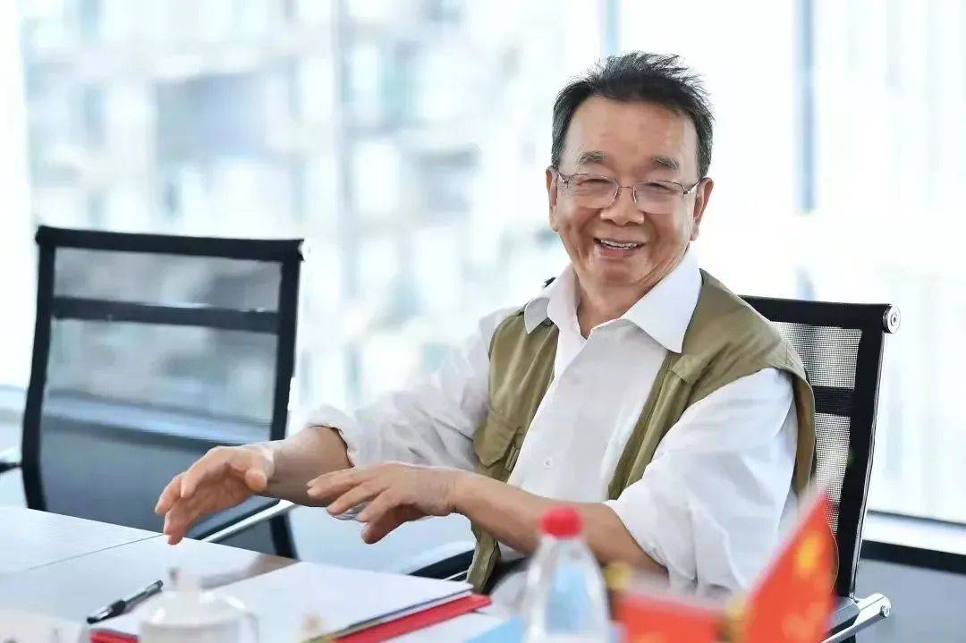 情系教育数学,这位院士躬耕教坛50载_中国科学院_张景中_从教