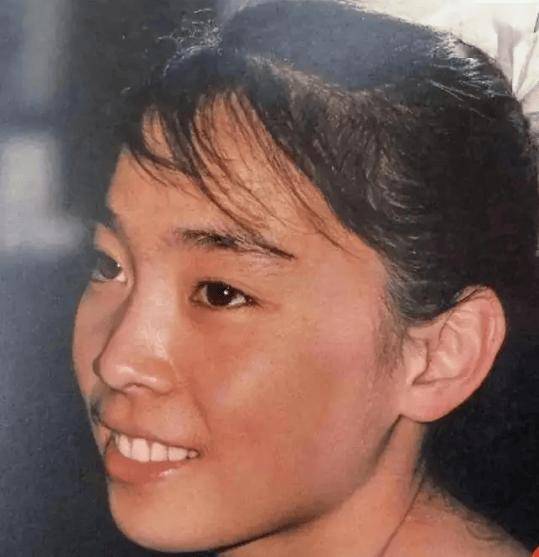 看了李小双怒斥中国体操教练组,我想起来多少年前绝迹江湖的"马艳红下