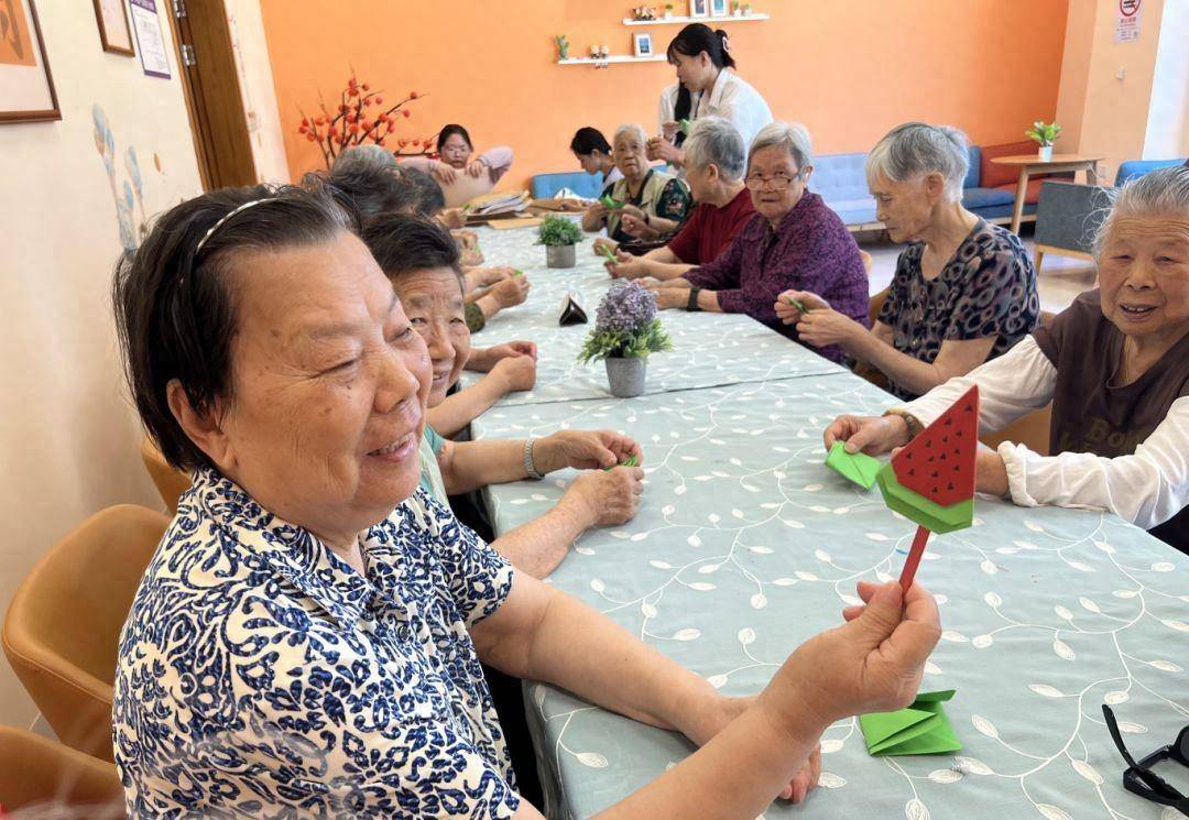 应对高温"烤"验,松江区社会福利院多措并举守护老人平安度夏