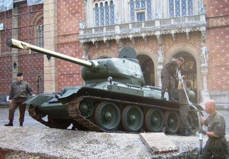 小专题:奥地利陆军的t-34/85坦克_快速反应部队_装备_训练