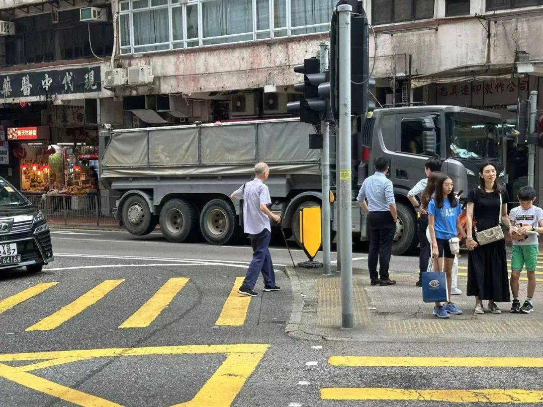 【卡车】香港,百看不厌的斯堪尼亚泥头车