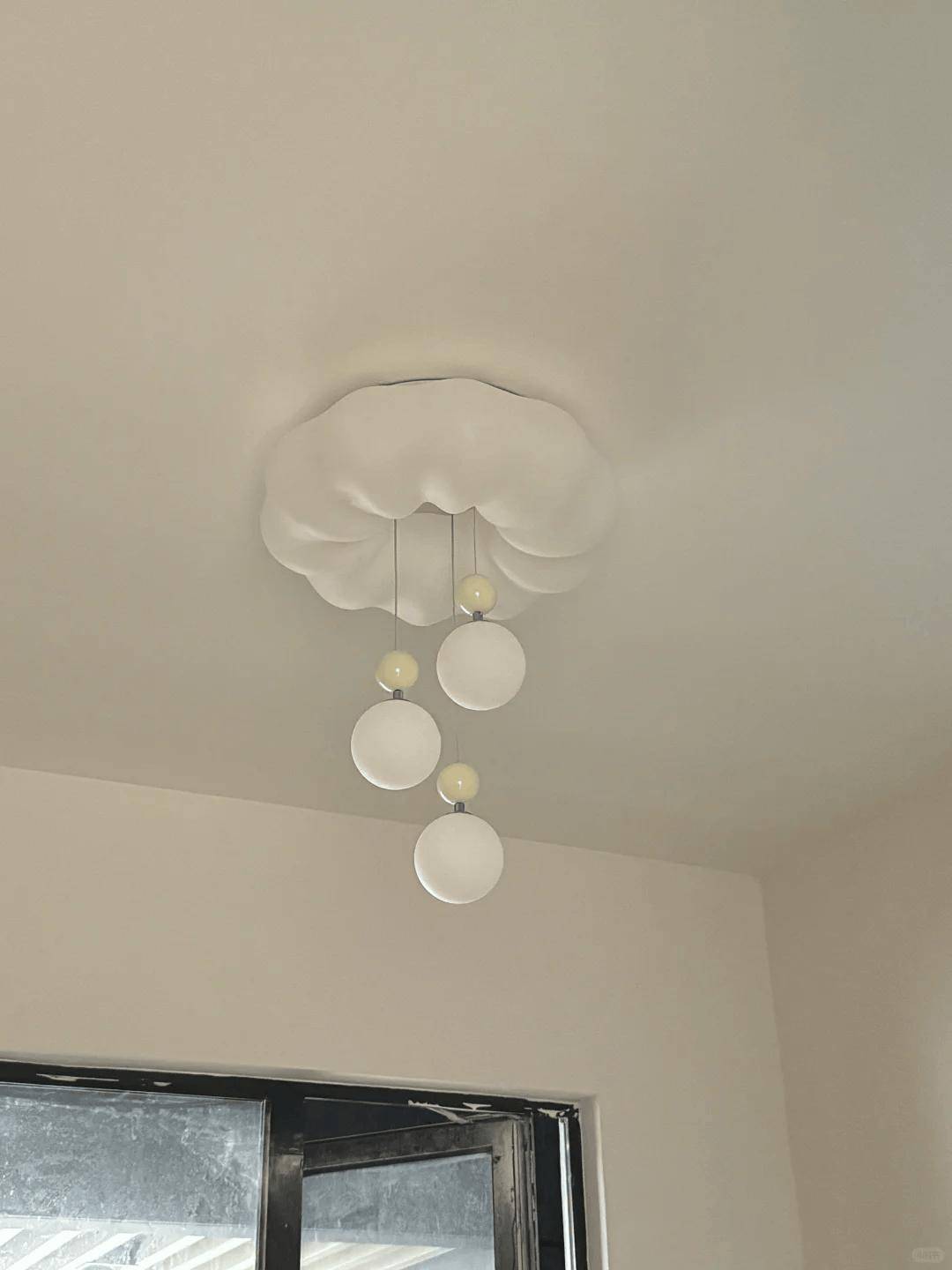 原因二:人们的生活方式和需求也在发生变化这些新型灯具不仅更加节能