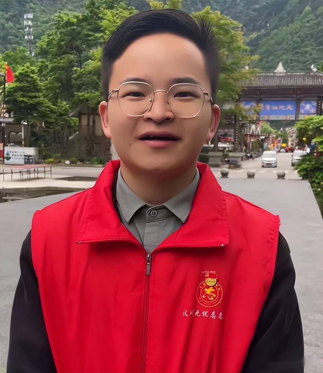 林浩:汶川地震9岁小英雄,被姚明抱上奥运,16年过去,如今怎样