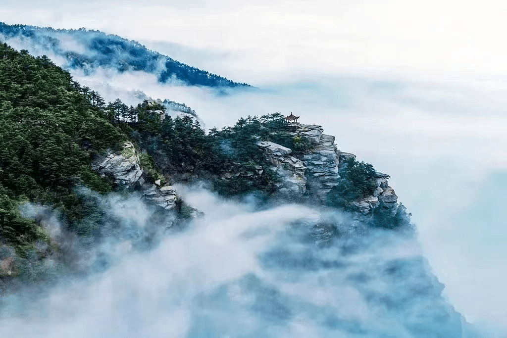 庐山夏天的景色图片