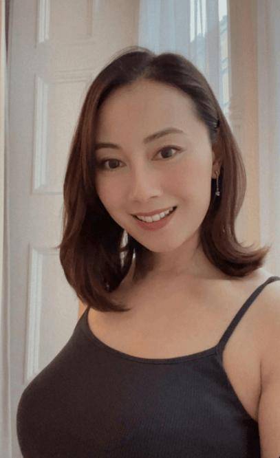 爆豪门父子有古怪要求!前tvb女星自认二奶样难觅伴侣,移英后容光焕发