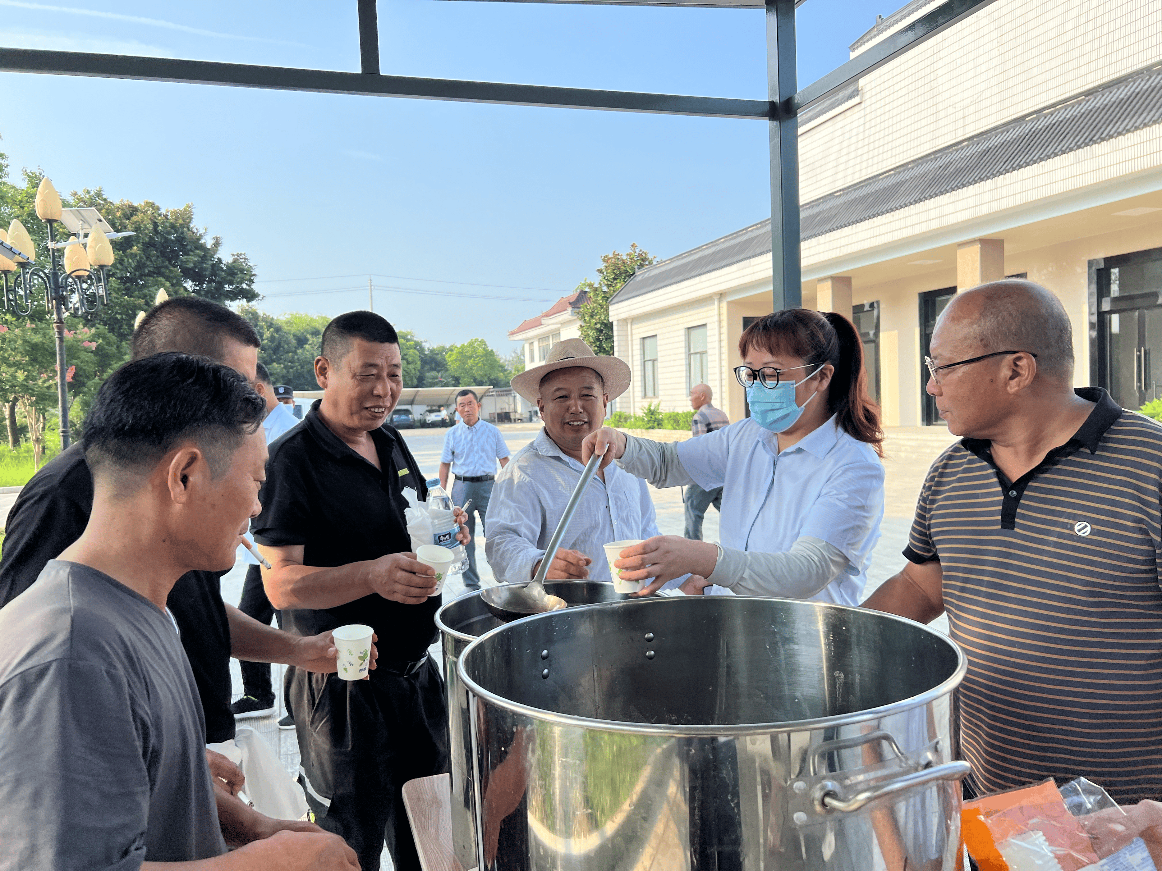 江夏何家湖村殡仪馆图片