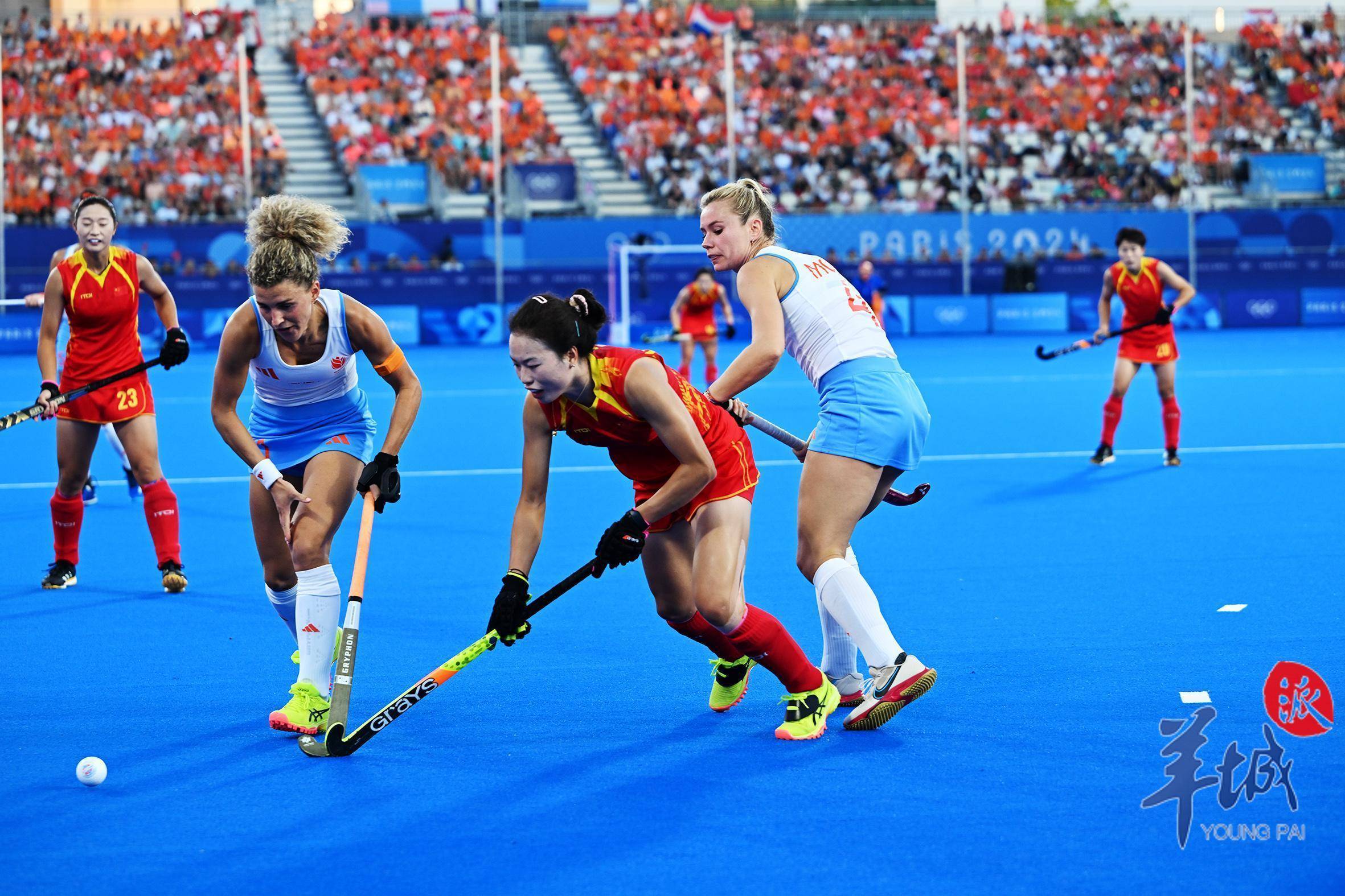 图集|追平历史最佳战绩,中国女子曲棍球队获得巴黎奥运会亚军