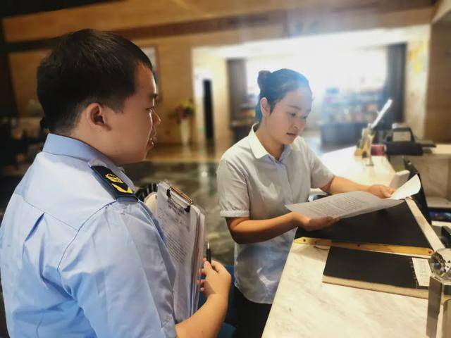 关岭自治县市场监督管理局开展暑期旅游市场价格监督检查