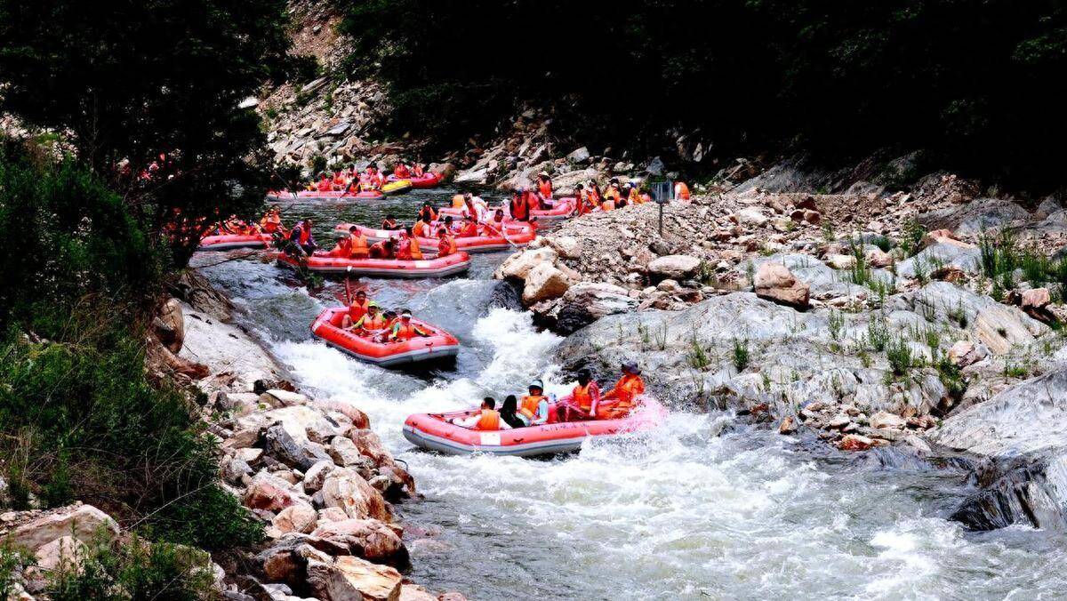 漂时翻船无人施救!游客质疑宜春奉新县仰天峡景区安全救护缺失