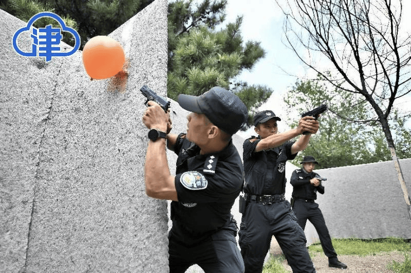 津云镜头 天津公安特警百人尖兵集训队魔鬼强训周震撼来袭