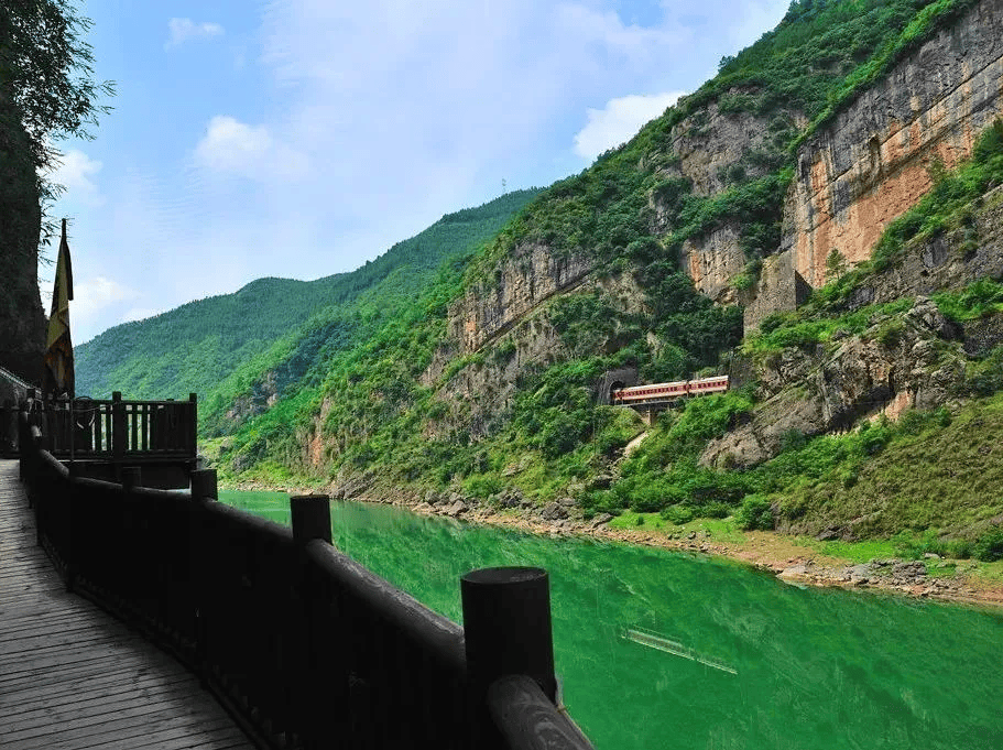 这份广元"山水游"指南,请查收→_景区_旅游_黄蛟山
