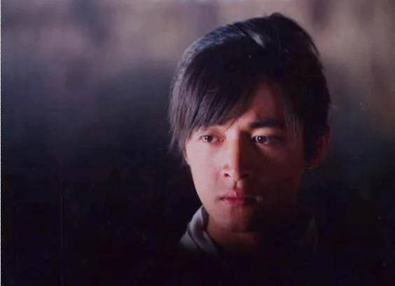 胡歌:从《仙剑奇侠传》到生命考验,一位演员的蜕变与重生_张冕_内心