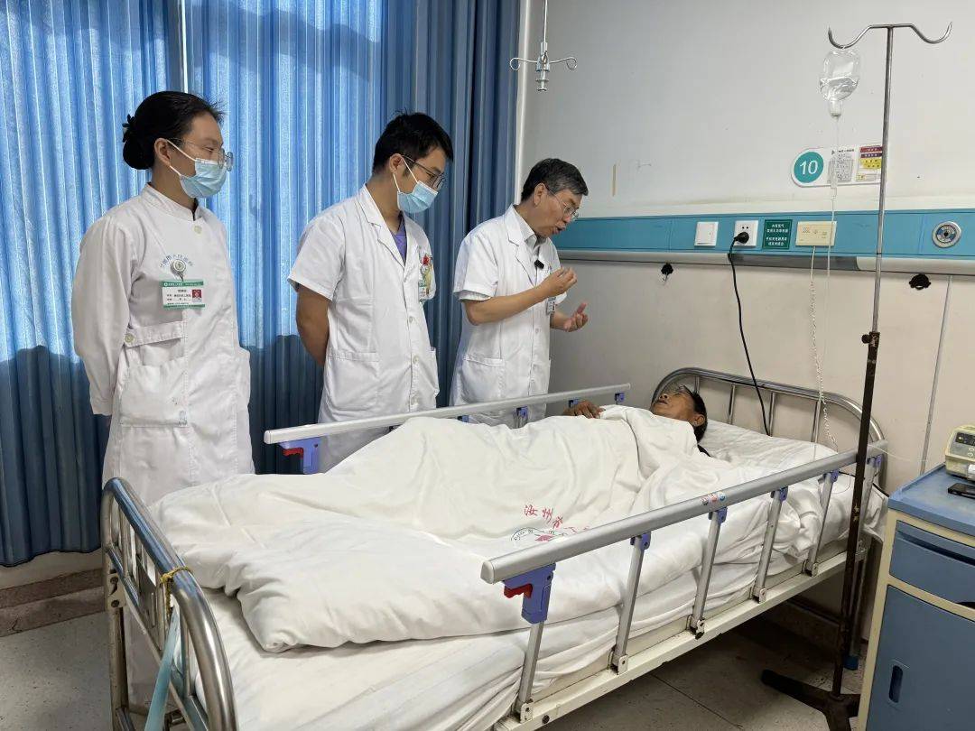 河南省汝州市康复街_急性脑梗紧急救治_汝州市人民医院健康夜市义诊