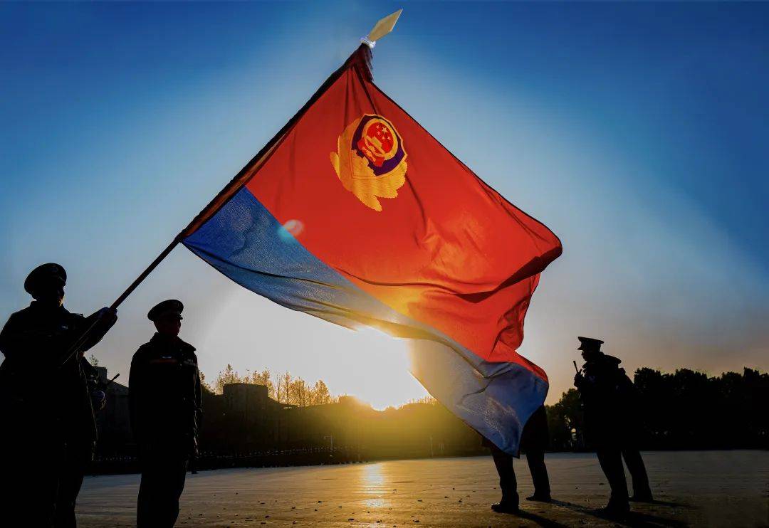 上海市公安局公开招录150名人民警察,8月19日至23日网上报名!